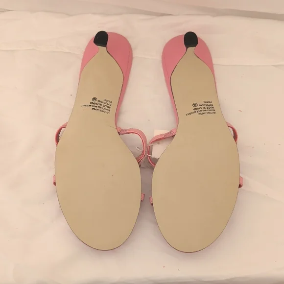 Isaac Mizrahi Pink Floral Sandals - Picture 4 of 5